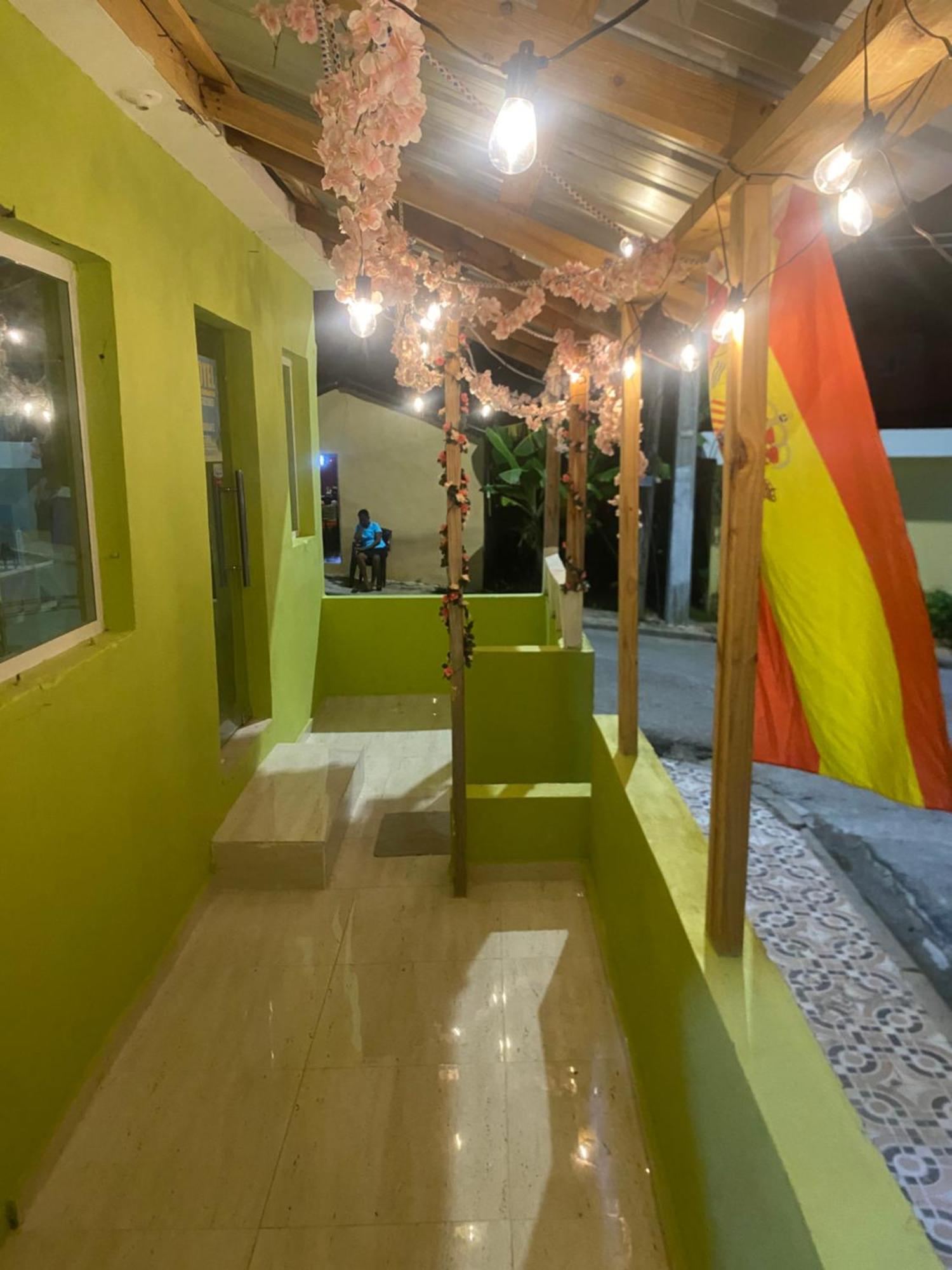 Dona Cornelia Hotel Los Patos Екстериор снимка